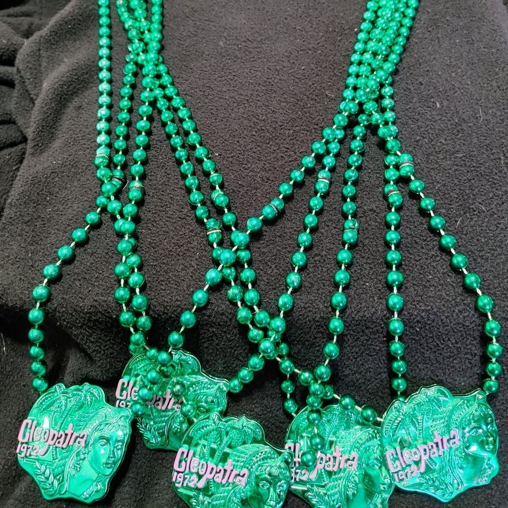 NWT MARDI GRAS KREWE CLEOPATRA NECKLACES